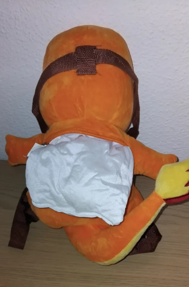 Mochila Peluche Charmander Pokémon