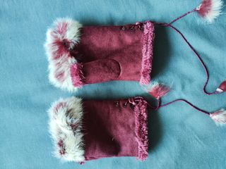 Guantes sin dedos borgoña con pelo