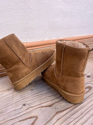 Botas estilo Ug camel sin estrenar