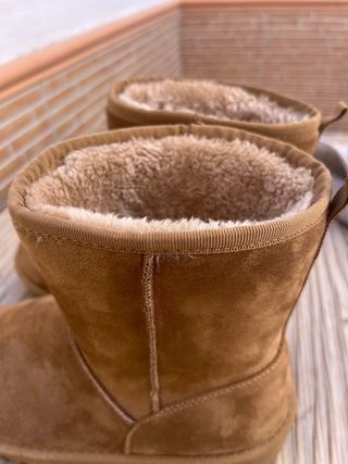 Botas estilo Ug camel sin estrenar