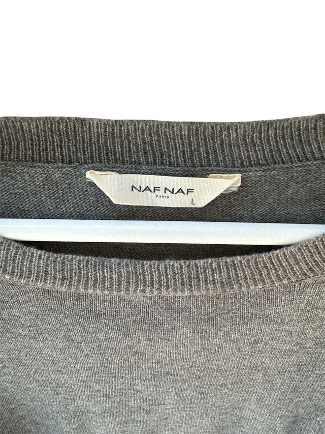 Jersey gris con encaje negro