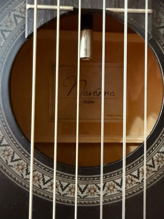 Guitarra Clásica Negra