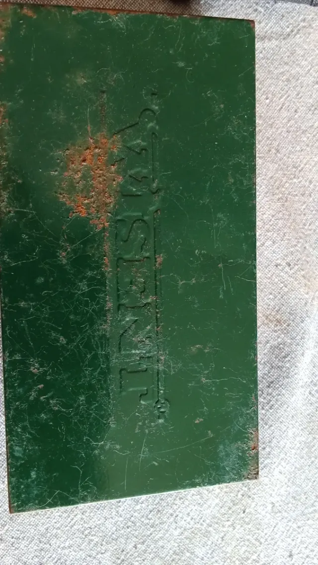 Caja de puntas Wisent vintage.