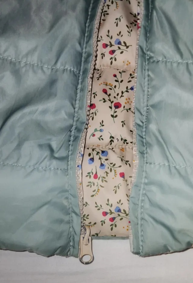 Chaleco reversible floral El Corte Inglés
