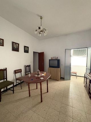 Casa adosada en venta en Carmona