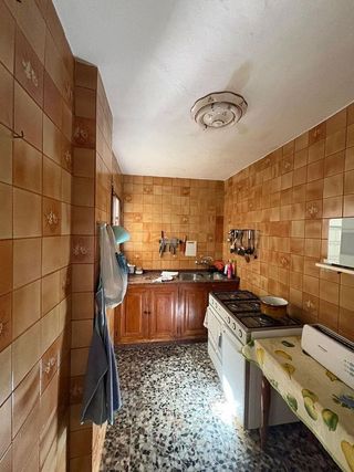 Casa adosada en venta en Carmona