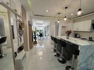 Casa adosada en venta en Alginet