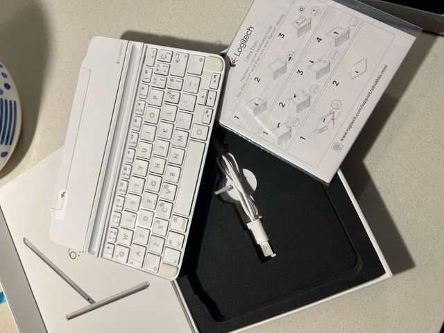 Funda Teclado Logitech Ultrathin iPad Mini