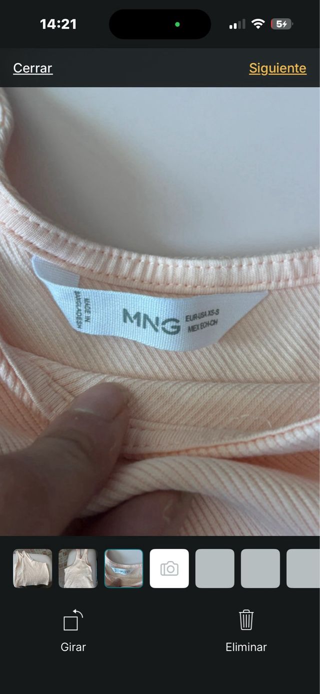 Camiseta rosa de tirantes