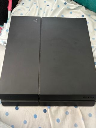 Consola PS4 (PlayStation 4) PRECIO NEGOCIABLE