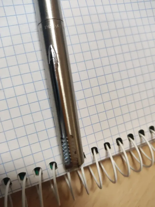 Penna Parker in acciaio spazzolato