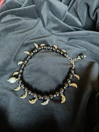 Collana con fasi lunari e perla bianca