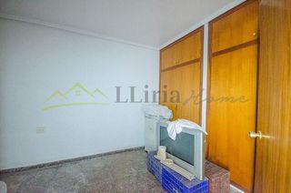 Casa adosada en venta en Vilamarxant