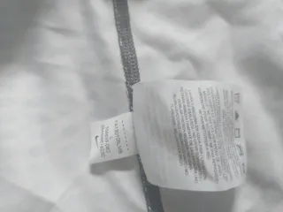 Camiseta deportiva Nike mujer