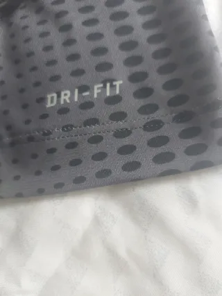 Camiseta deportiva Nike mujer