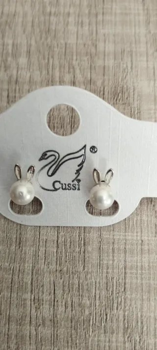 Pendientes Cussi niña conejito perla