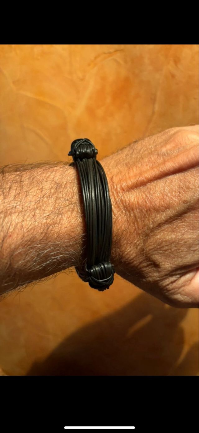 Pulsera tipo pelo elefante negra