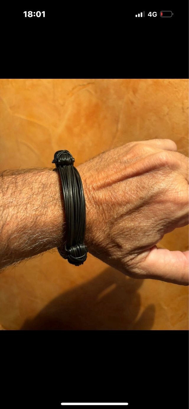 Pulsera tipo pelo elefante negra