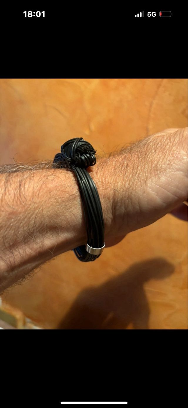 Pulsera tipo pelo elefante negra