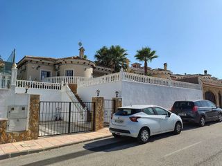 Chalet en venta en Bigastro