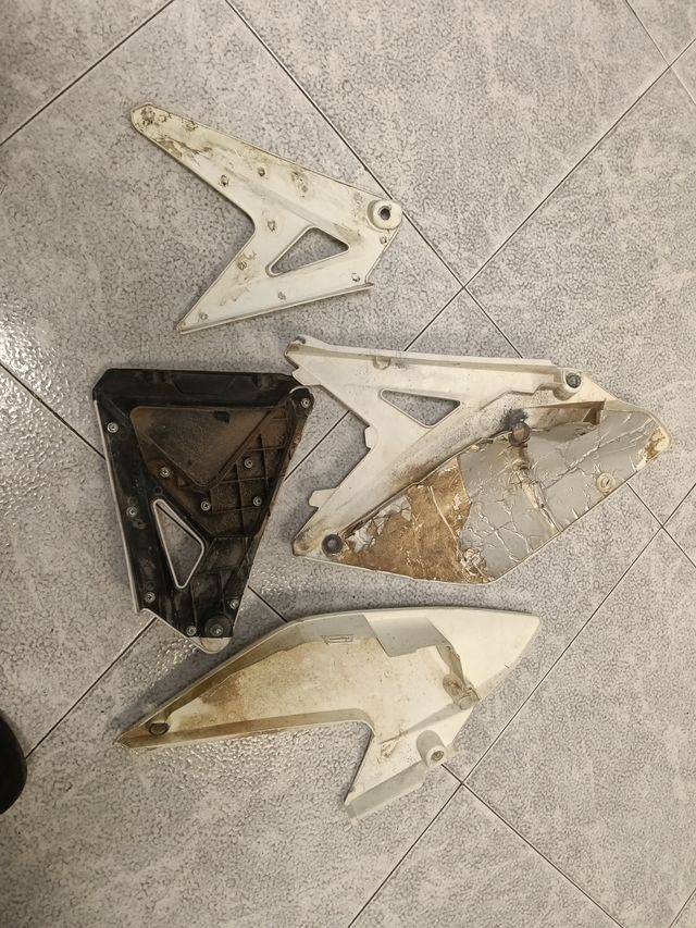 Plásticos Suzuki RMX Z Trasero