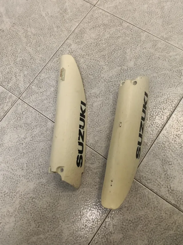 Protectores Horquilla Suzuki RMX RMZ RM