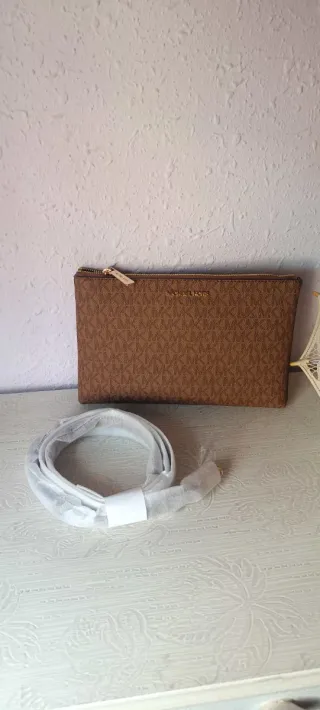 Bolso Michael Kors Marrón Monogram