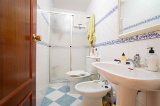 Casa adosada en venta en Gines