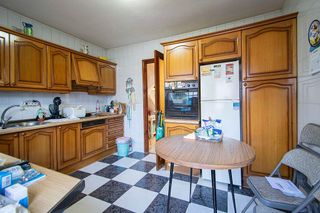 Casa adosada en venta en Gines