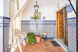 Casa adosada en venta en Gines
