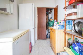 Casa adosada en venta en Gines