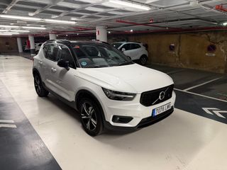 Volvo XC40 T3 R-Design · 2021 · 82.000 km