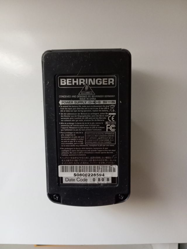 Behringer TU300 Afinador Cromático