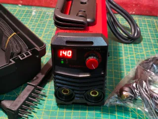 Soldador 140A IGBT cables y maleta