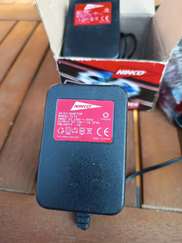 Lote Ninco: Transformadores y Mandos