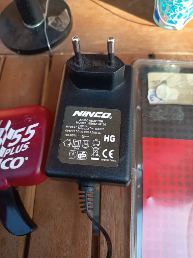 Lote Ninco: Transformadores y Mandos