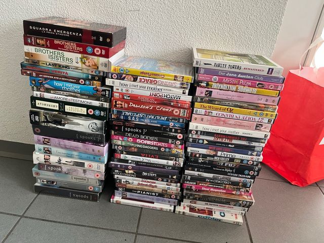 Lote DVDs Películas y Series (Italiano/Inglés)