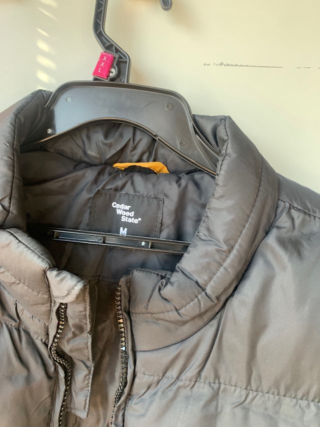 Chaleco acolchado gris