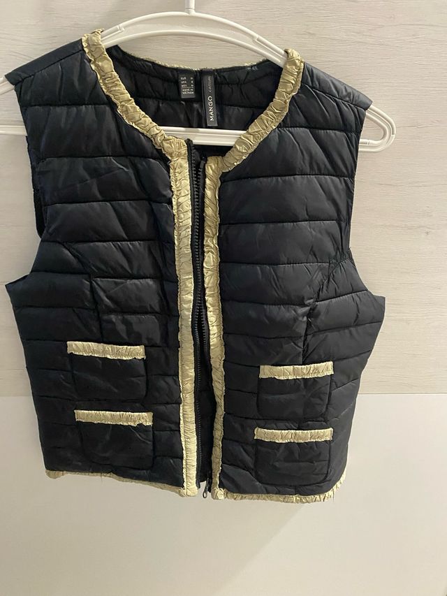 Chaleco Mango Negro y Dorado Talla M