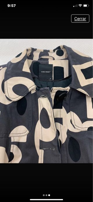 Gabardina mujer estampado