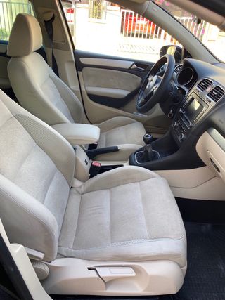 Volkswagen Golf Sport