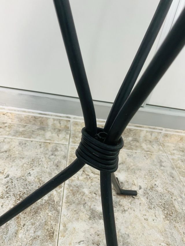 Mesa auxiliar forja y cristal