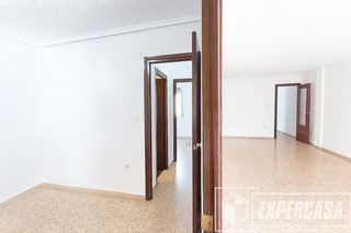 Piso en venta en El Mercado en Manises