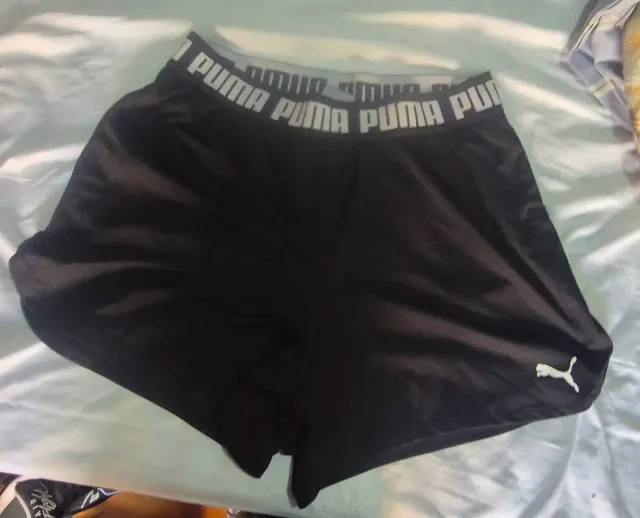 Pantalón corto deportivo Puma negro