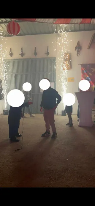 Decoración y discoteca móvil Fiestas,DJ y efectos.