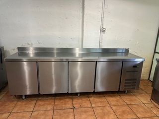 Bajo mostrador 4 puertas acero inoxidable