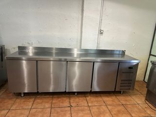 Bajo mostrador 4 puertas acero inoxidable