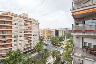 Piso en alquiler en Centro en Alicante