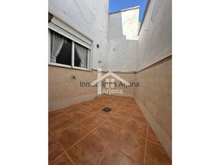 Casa en venta en Lucena