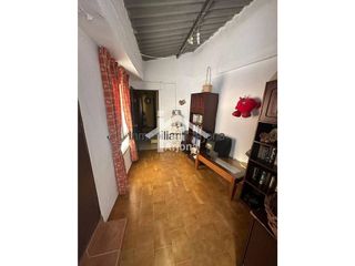 Casa en venta en Lucena